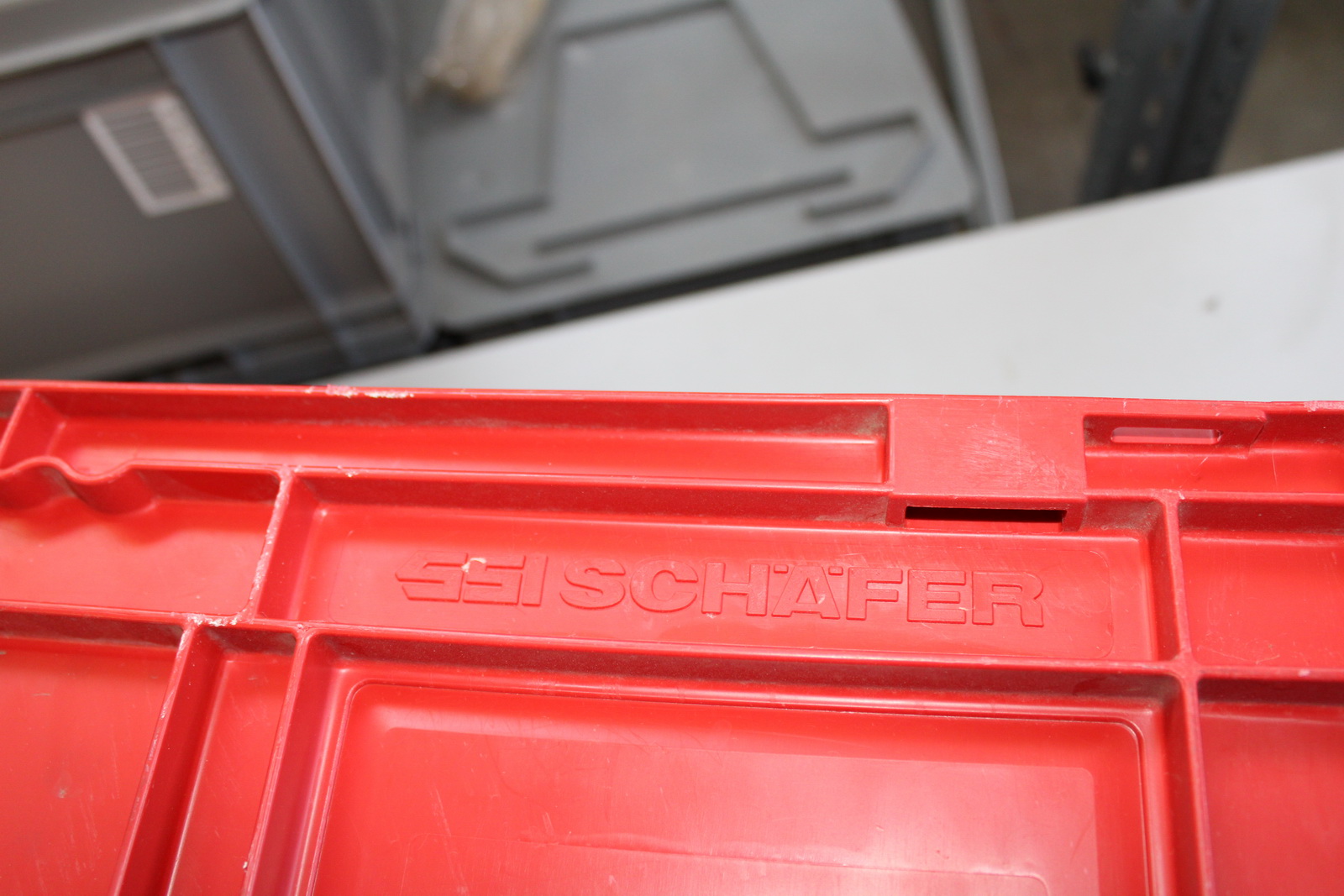 Tárolódoboz (piros- XL és XXL) 3