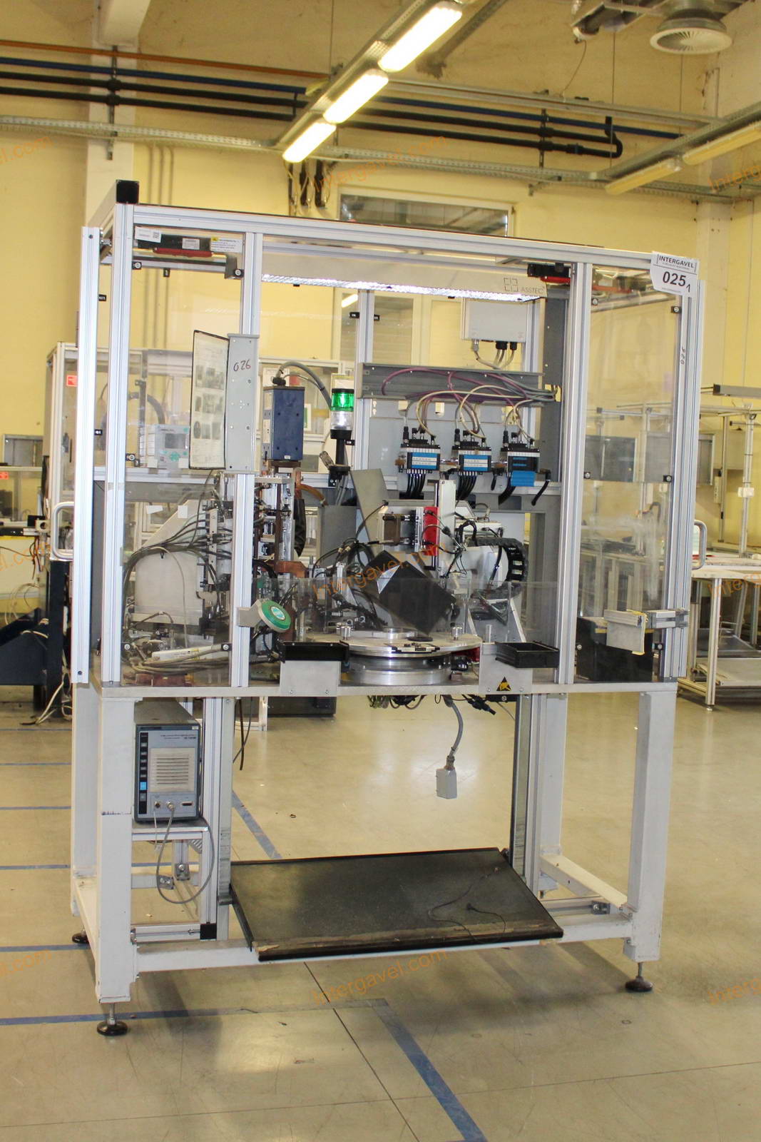 Bontott szerelő munkahely 1