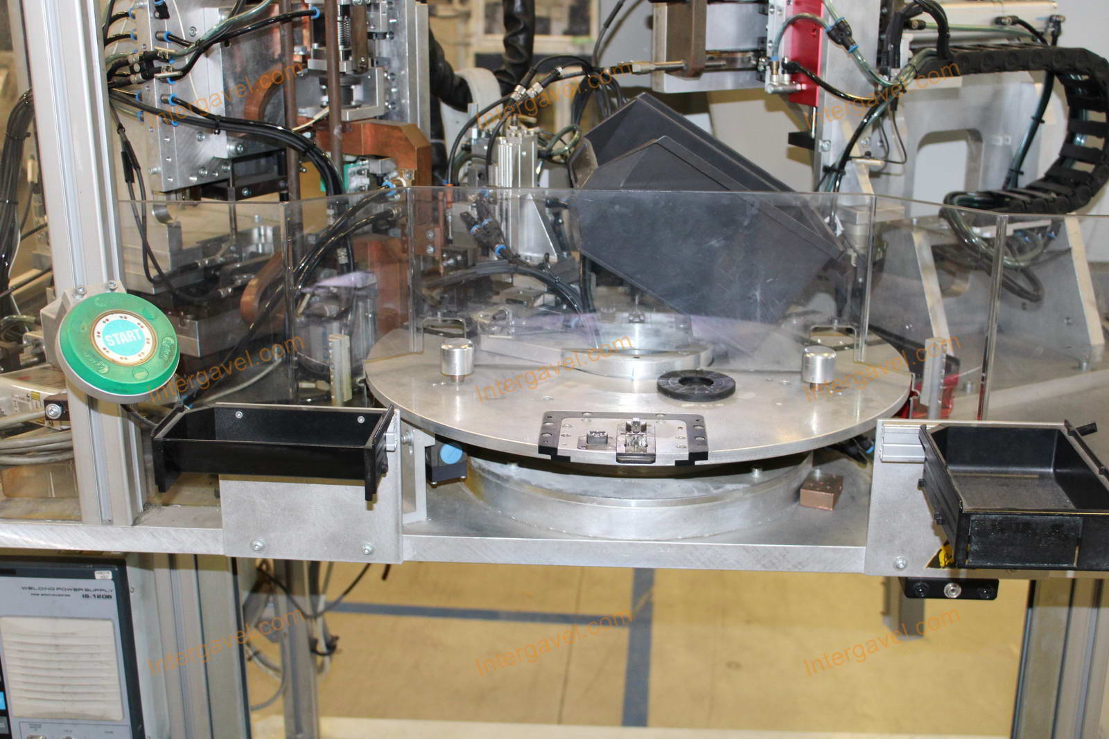 Bontott szerelő munkahely 6