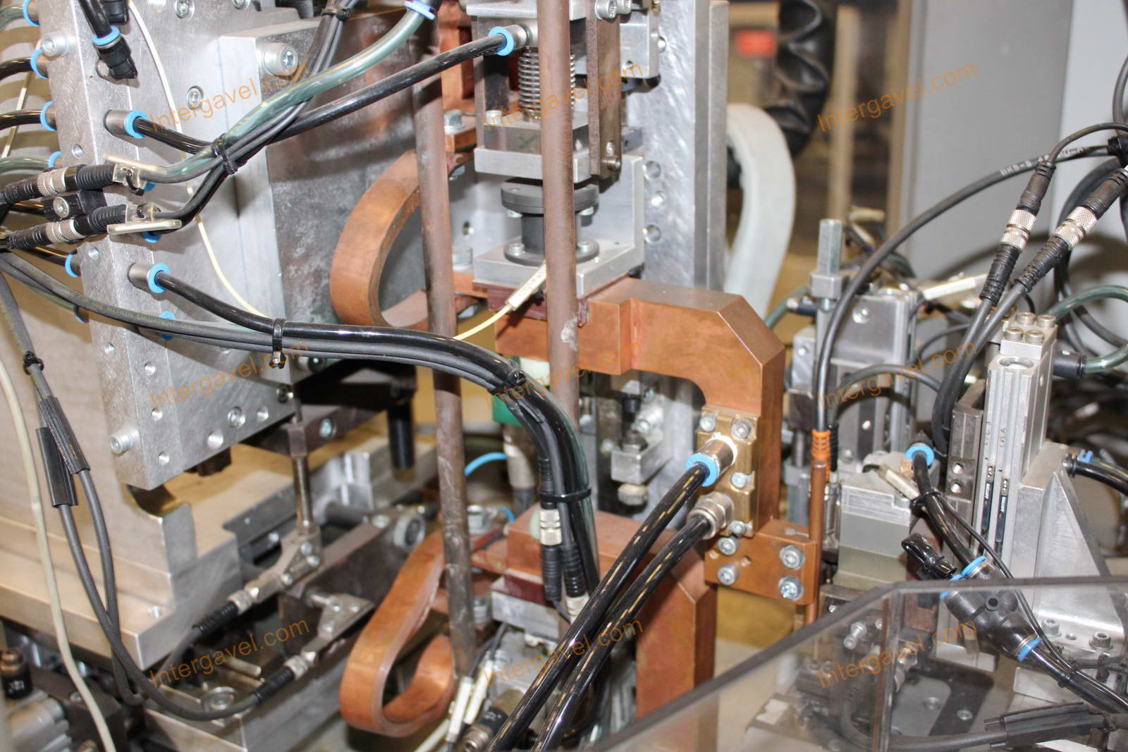 Bontott szerelő munkahely 8