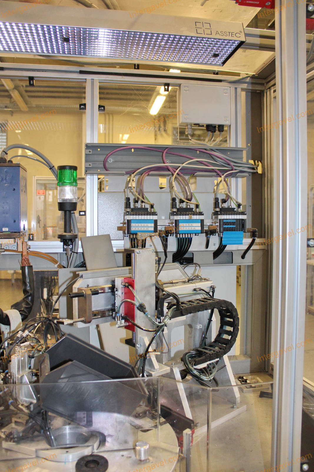 Bontott szerelő munkahely 14