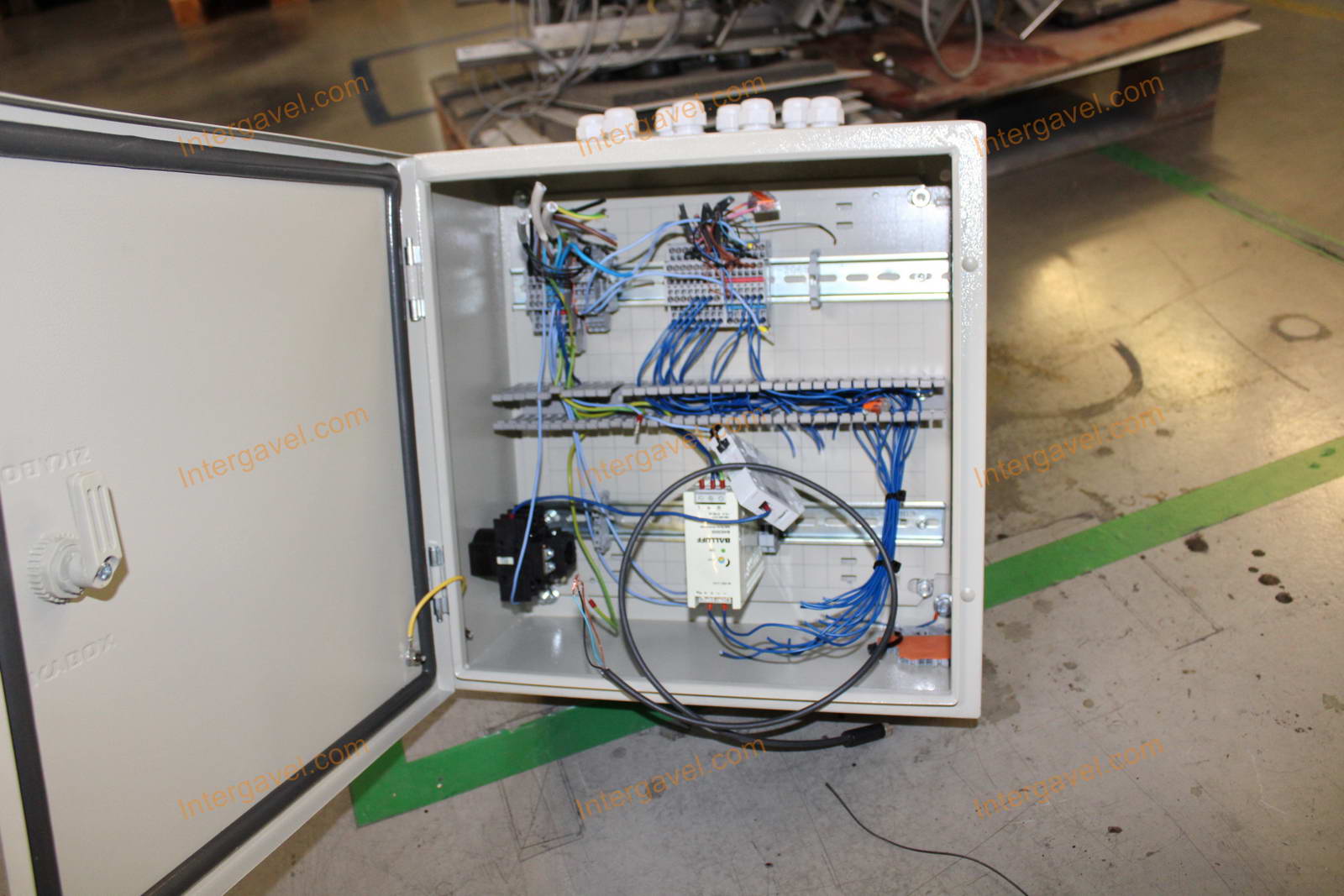 Bontott kapcsolószekrény 14