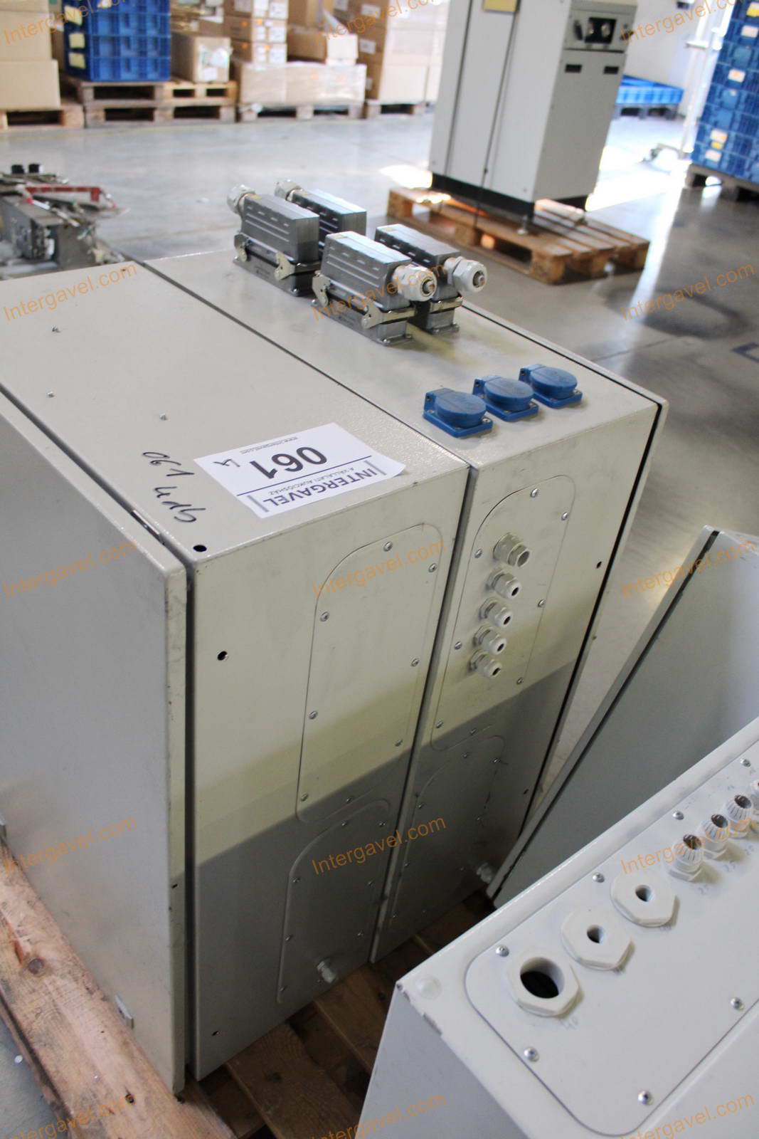 Bontott kapcsolószekrény 7