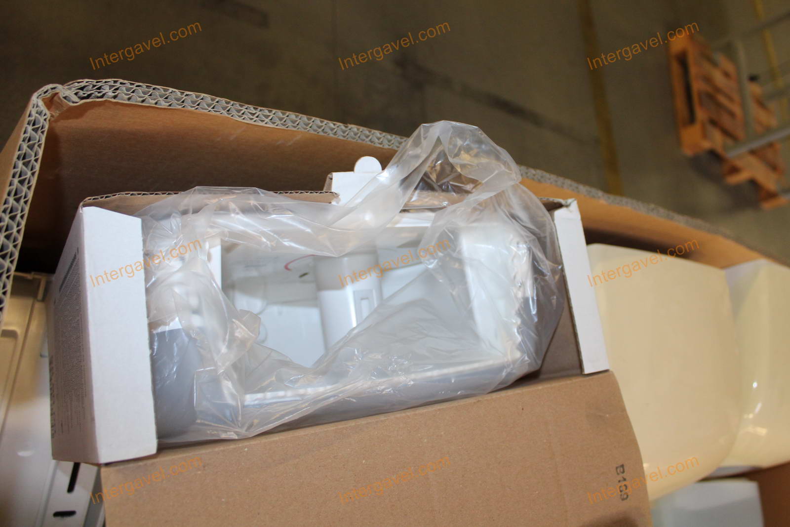 Bontott szaniterek 9