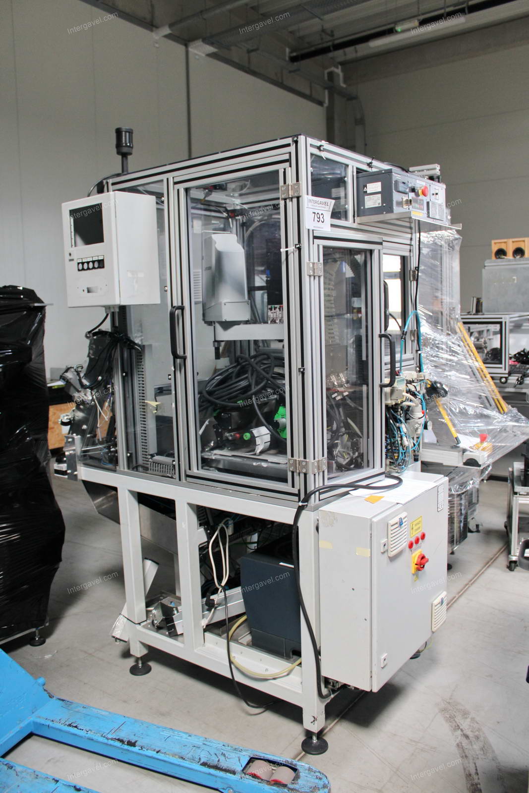 Bontott szerelő munkahely Melfa RH-6FH-D robottal 2