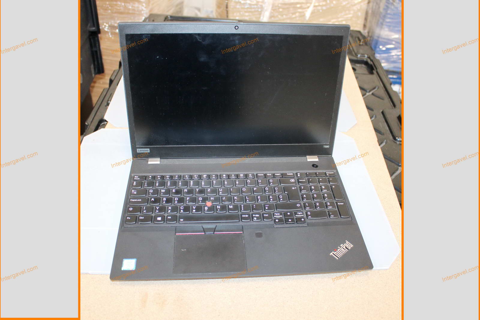 Laptop - Lenovo, T590 1