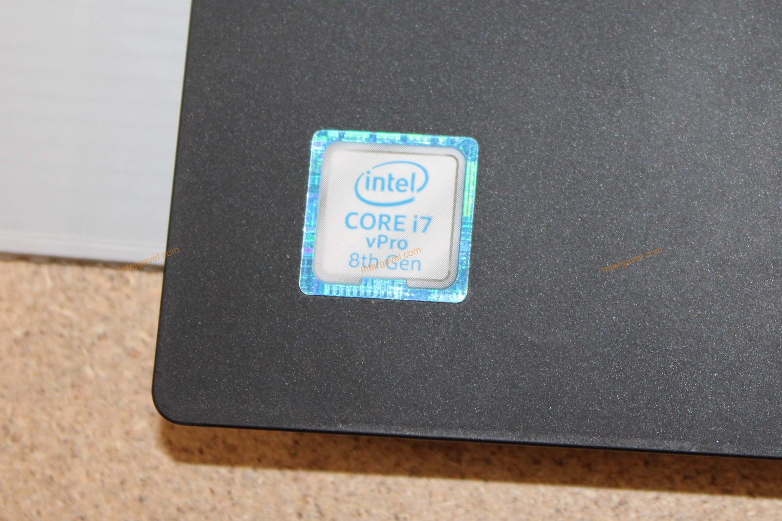 Laptop - Lenovo, T590 4