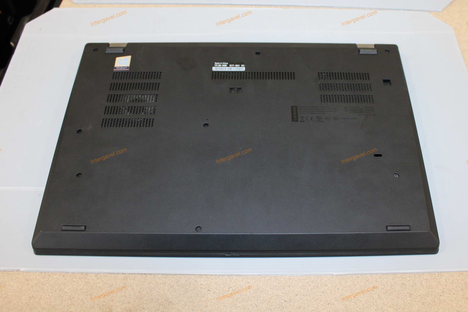 Laptop - Lenovo, T590 7