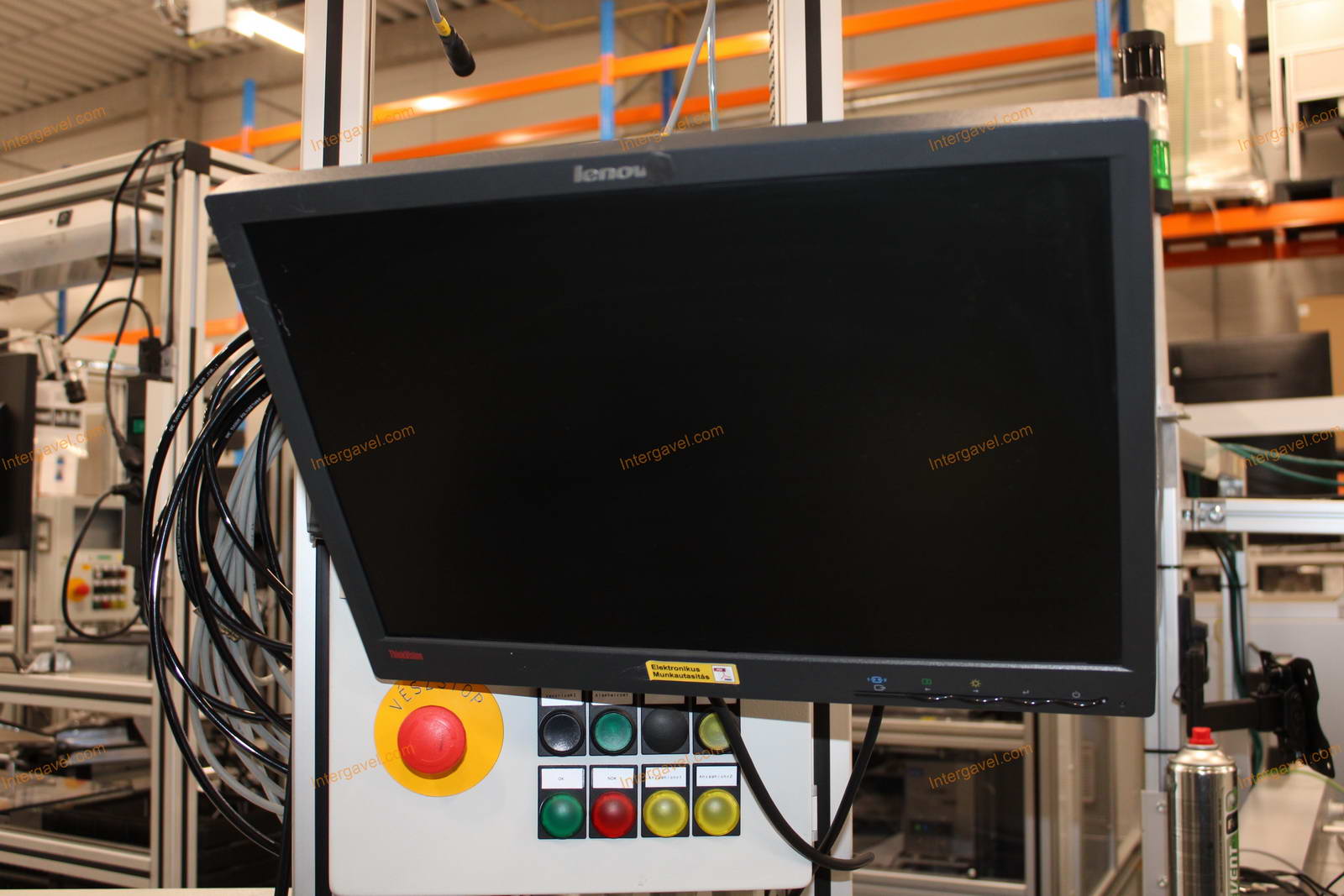 Szerelő munkahely - bontott 3