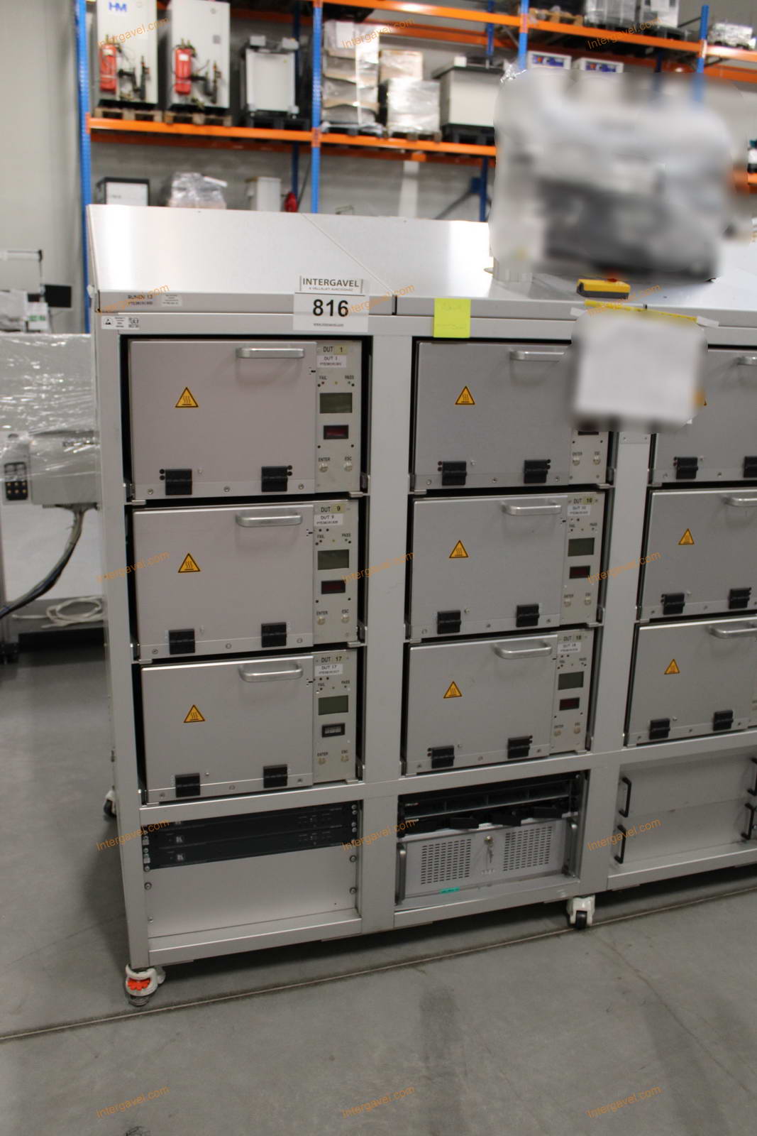 Bontott teszt szekrény 2