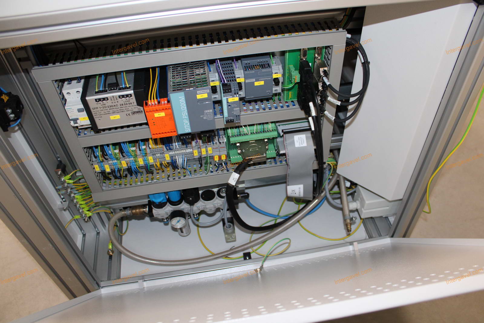 Bontott teszt szekrény 30