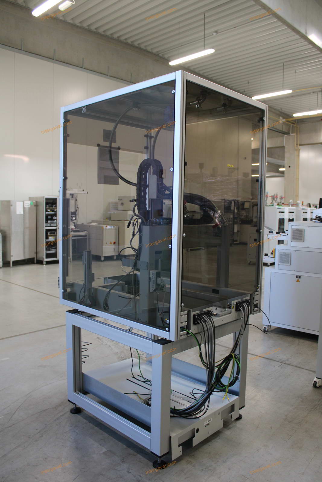 Bontott szerelő munkahely 2