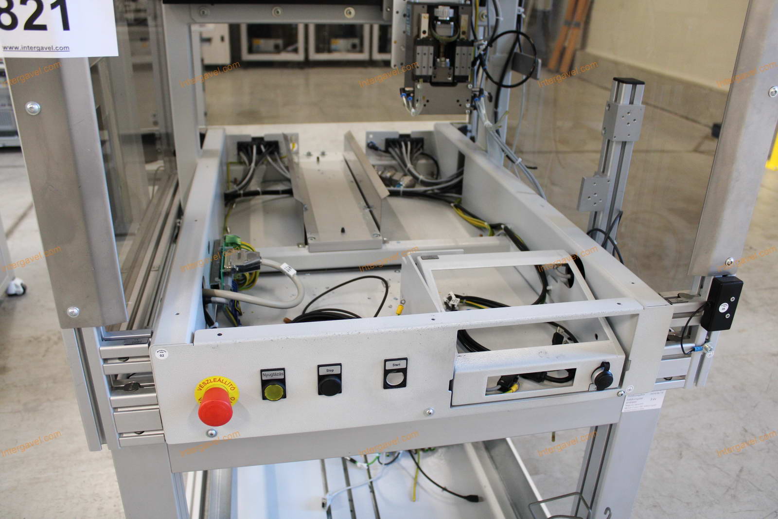 Bontott szerelő munkahely 6