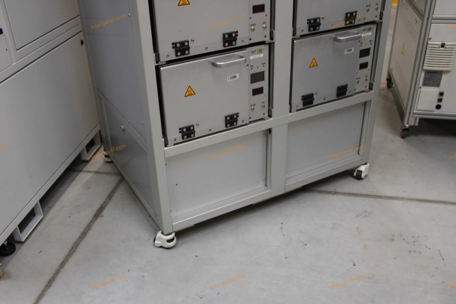 Bontott teszt szekrény 3