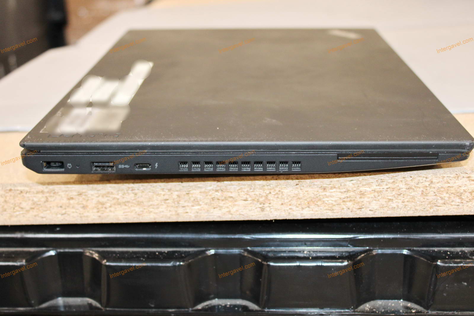 Laptop - Lenovo, T570 9