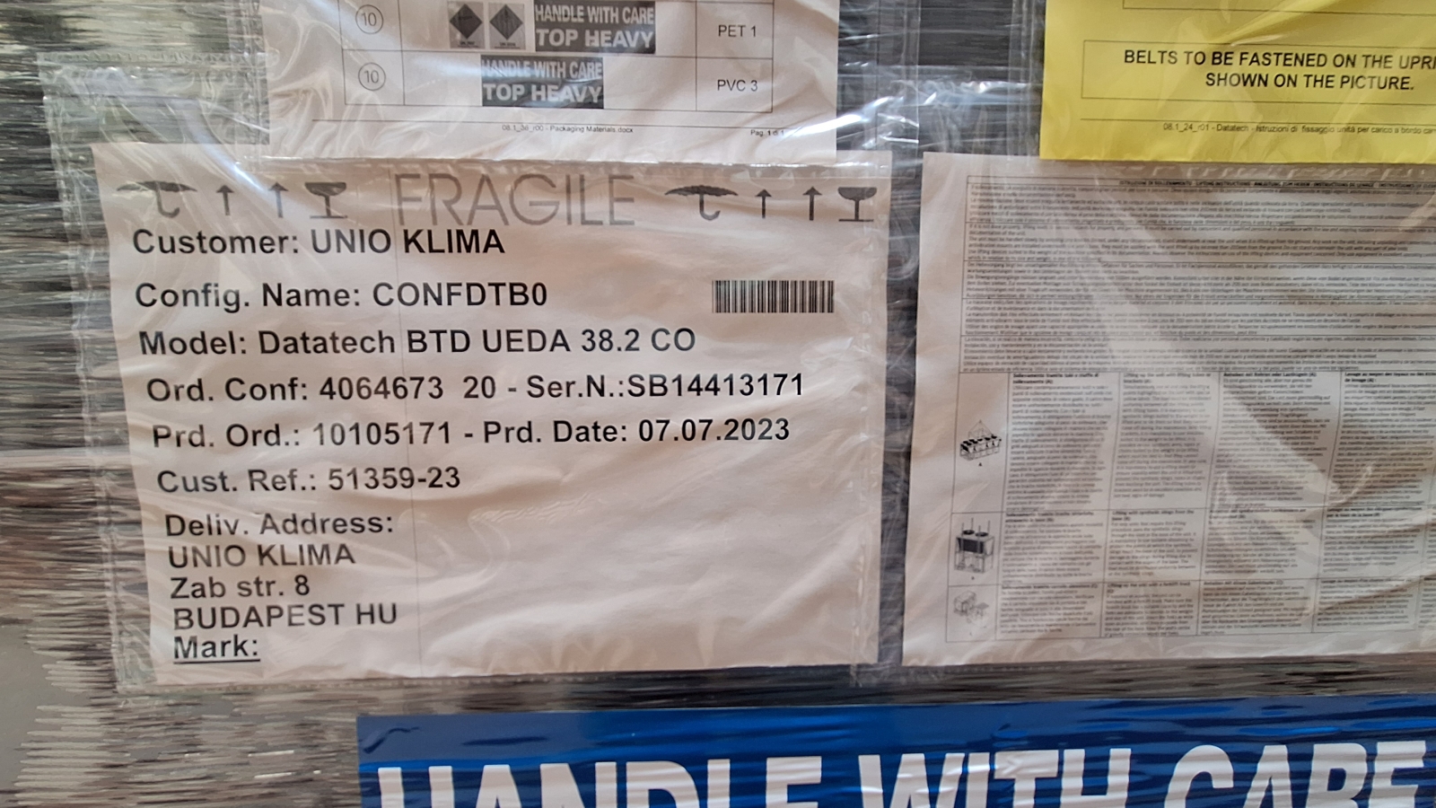 Klímaszekrény két kondenzátorral 9