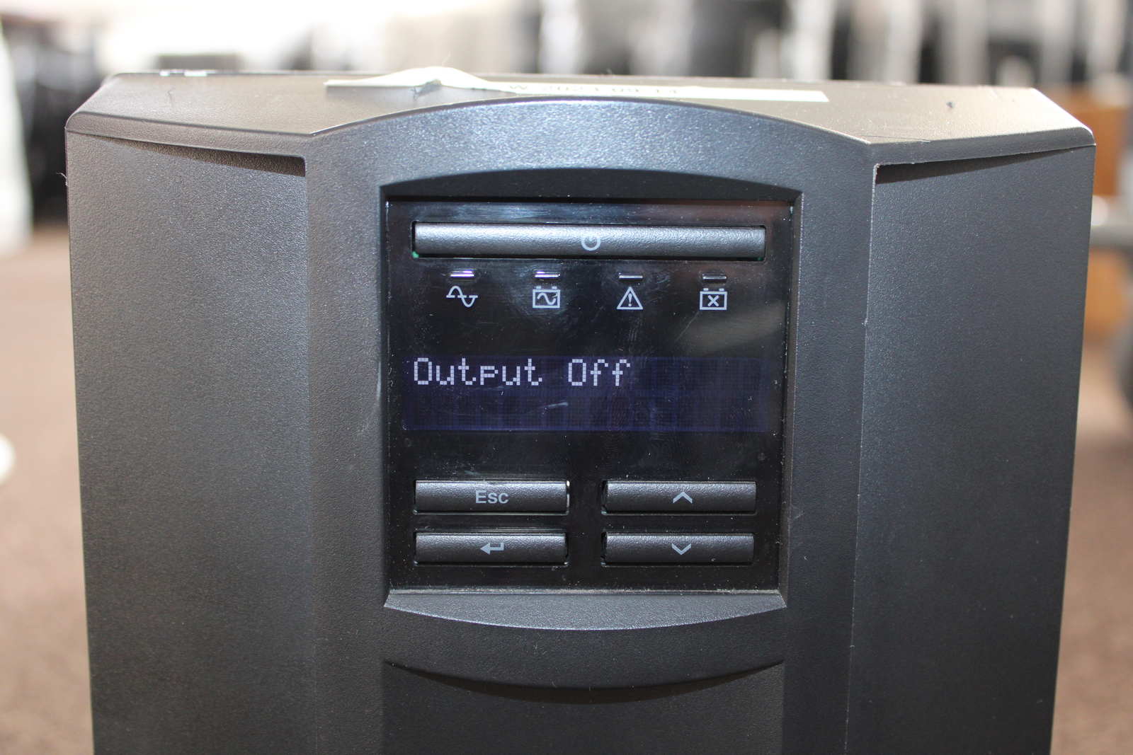 APC szünetmentes tápegység 2