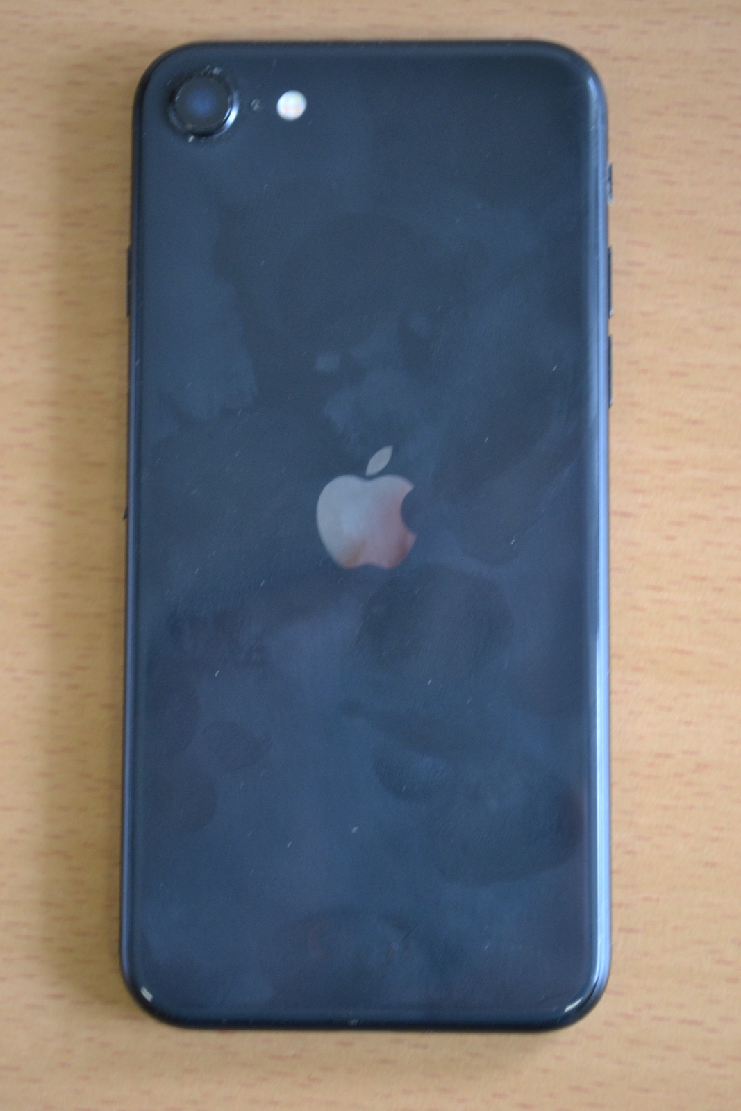 iPhone SE 2020 (hibás) 4