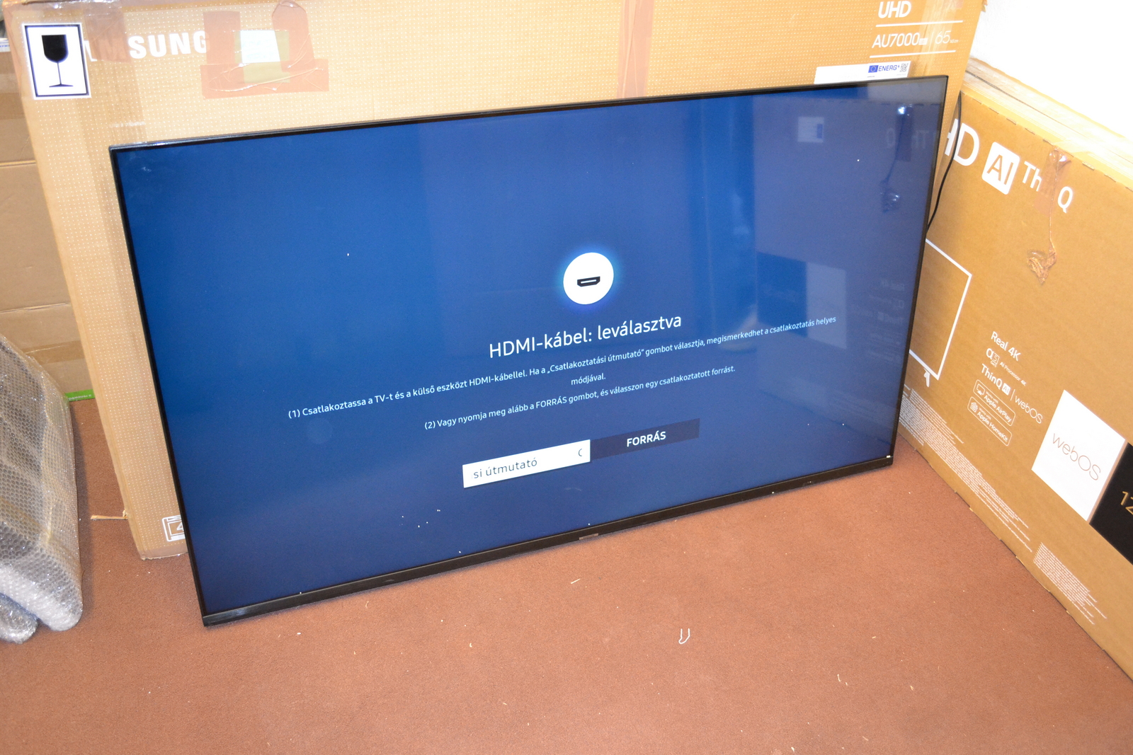 Samsung tv (AU7000, 65") 4