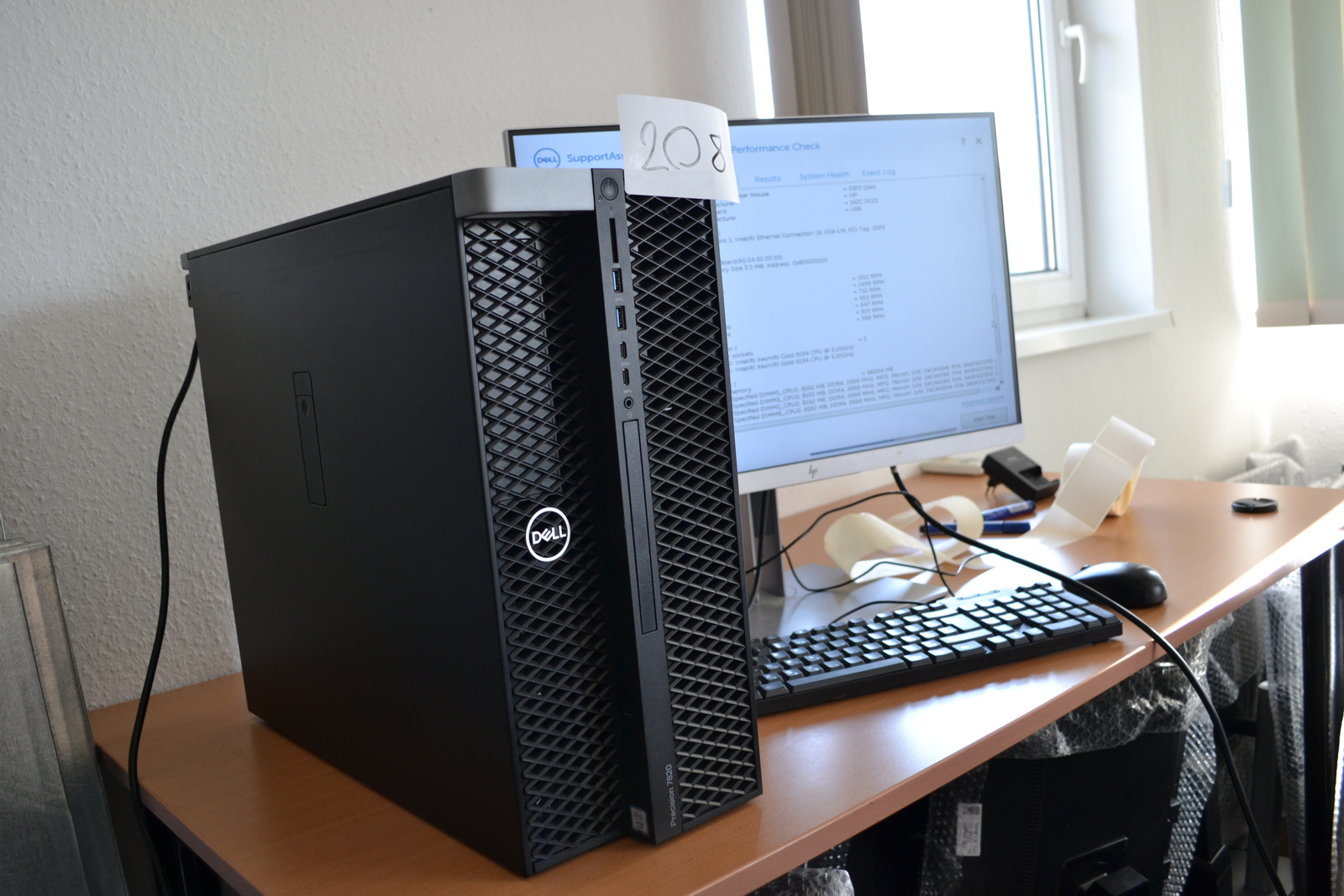 Dell Precision 7820 - Munkaállomás 2