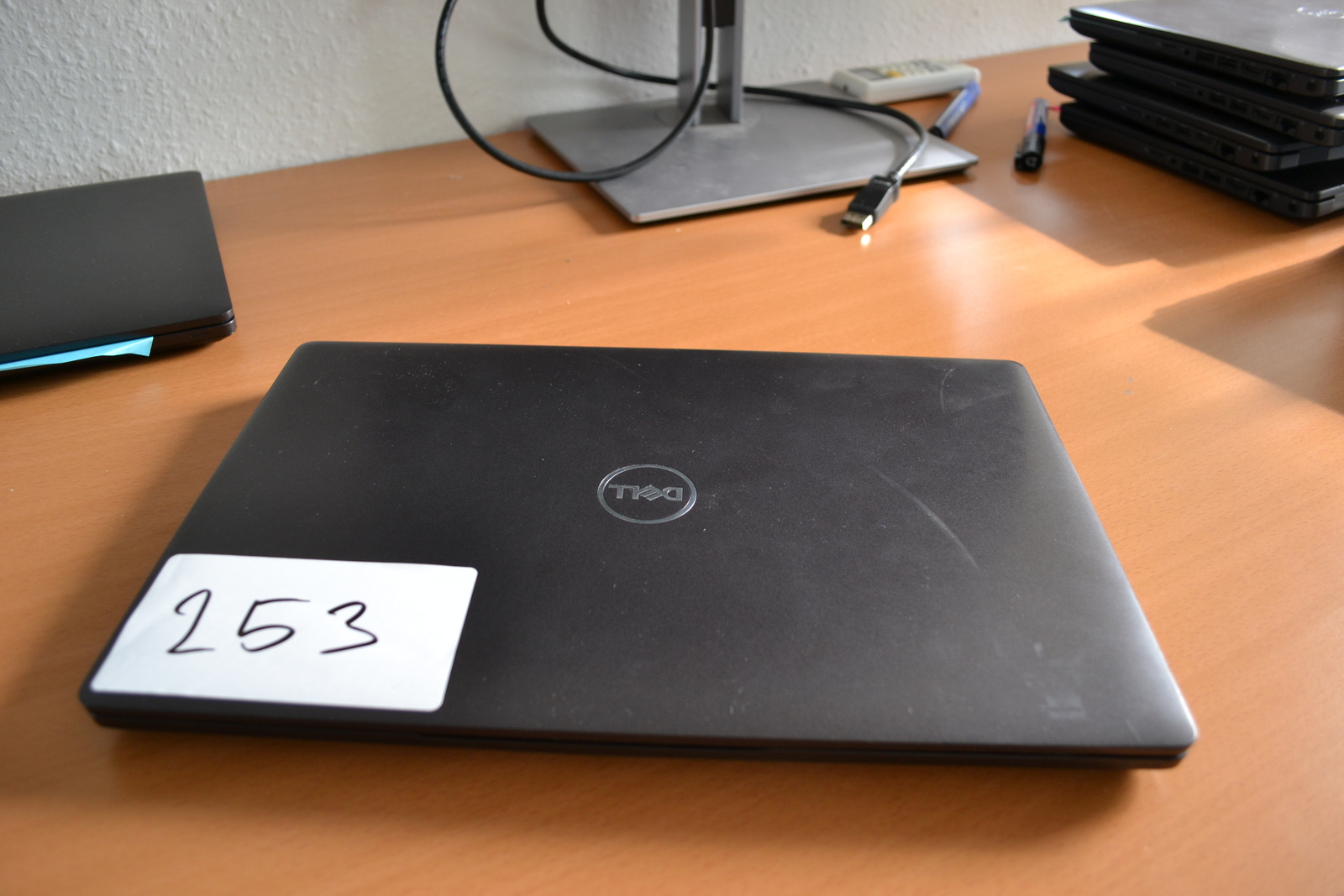 Dell Latitude 5400 - Laptop 2