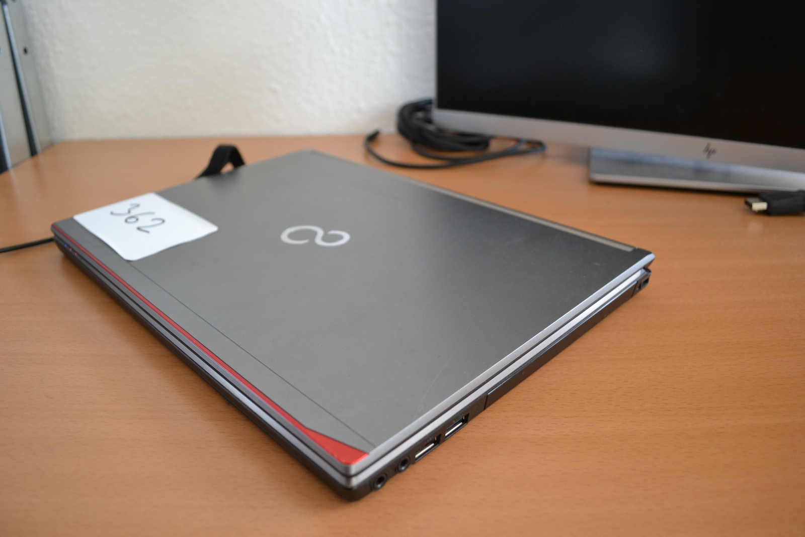 Fujitsu Lifebook E736 - Laptop 3