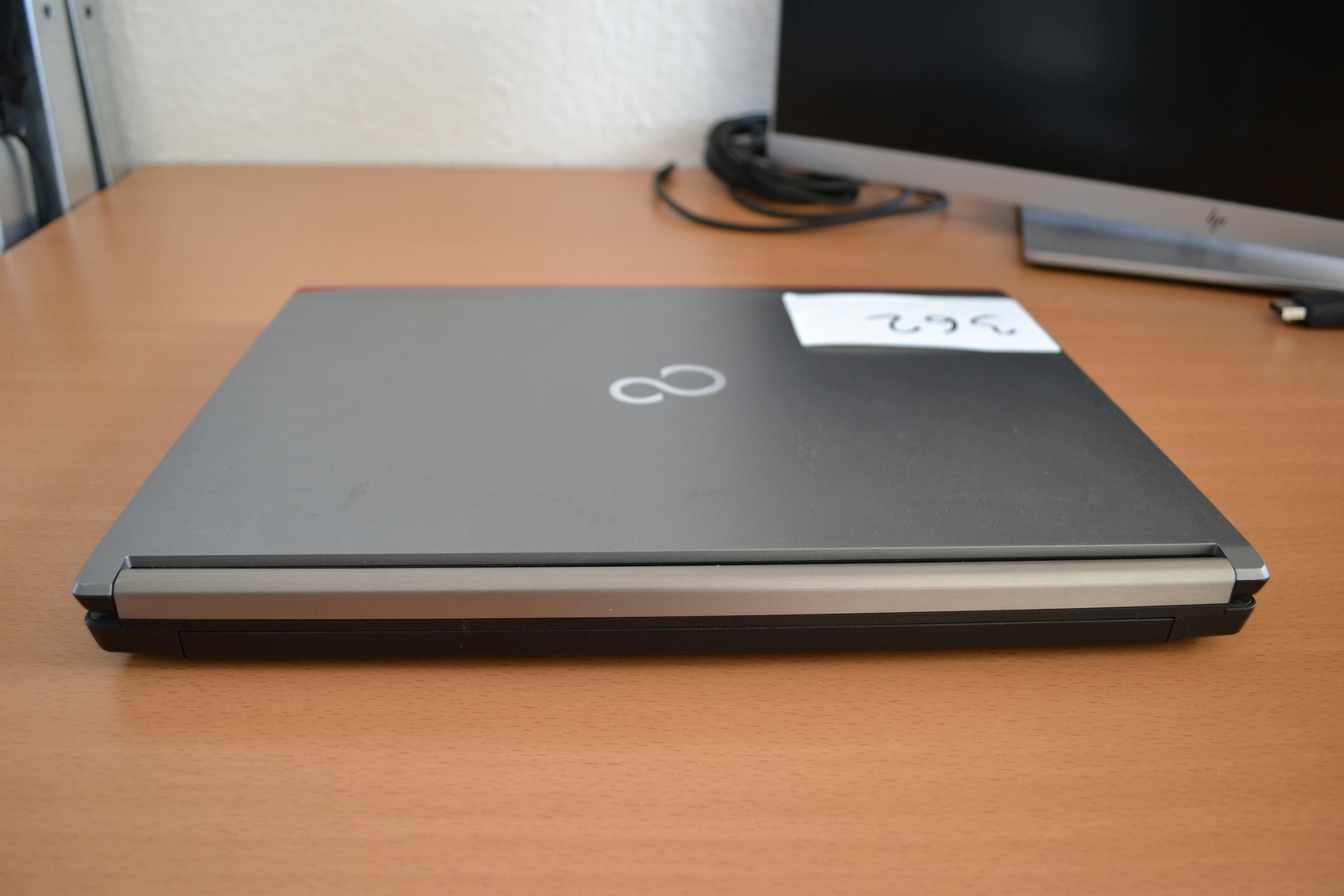 Fujitsu Lifebook E736 - Laptop 4