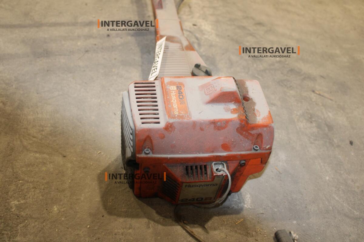 Motoros kasza - Husqvarna 4