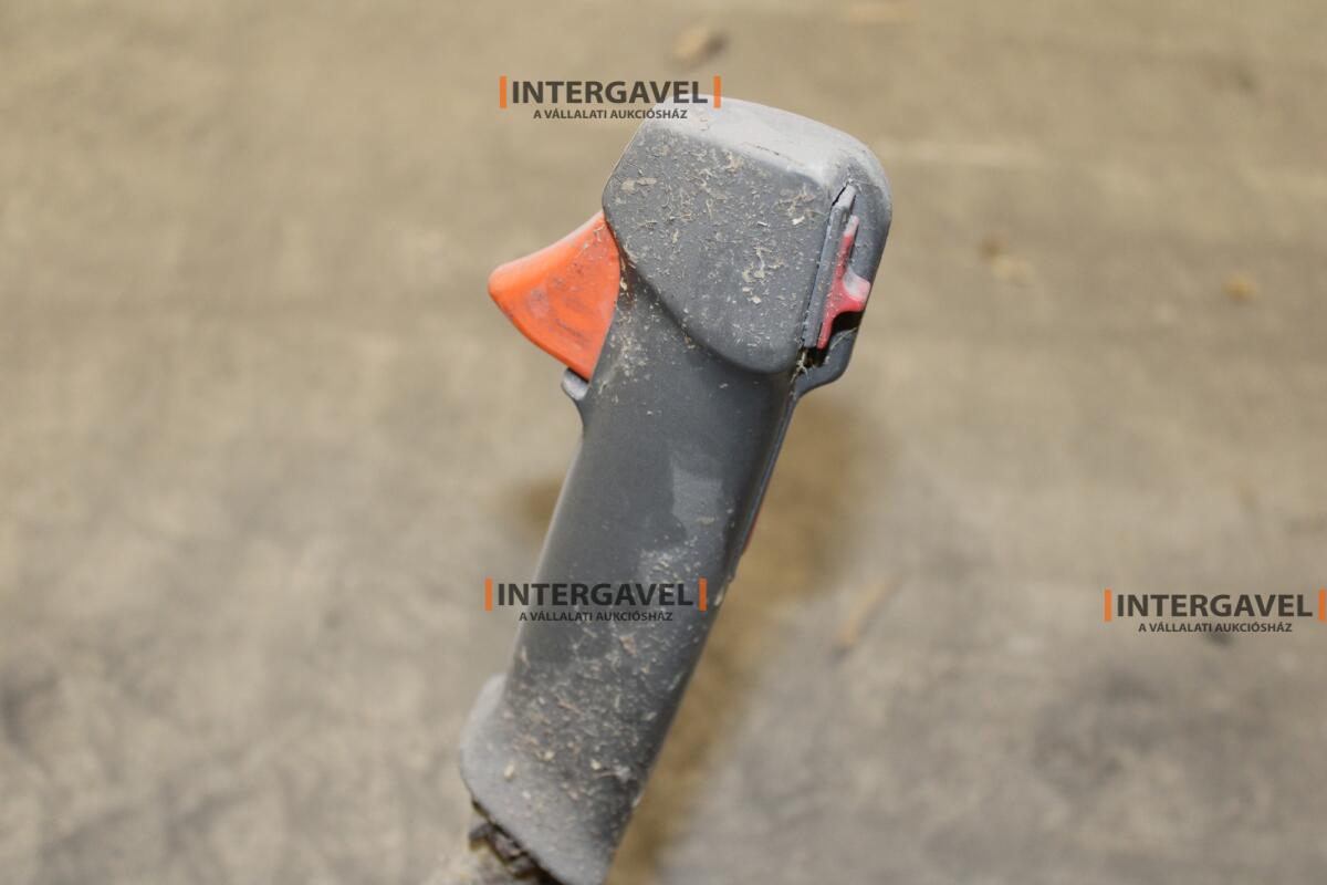 Motoros kasza - Husqvarna 5