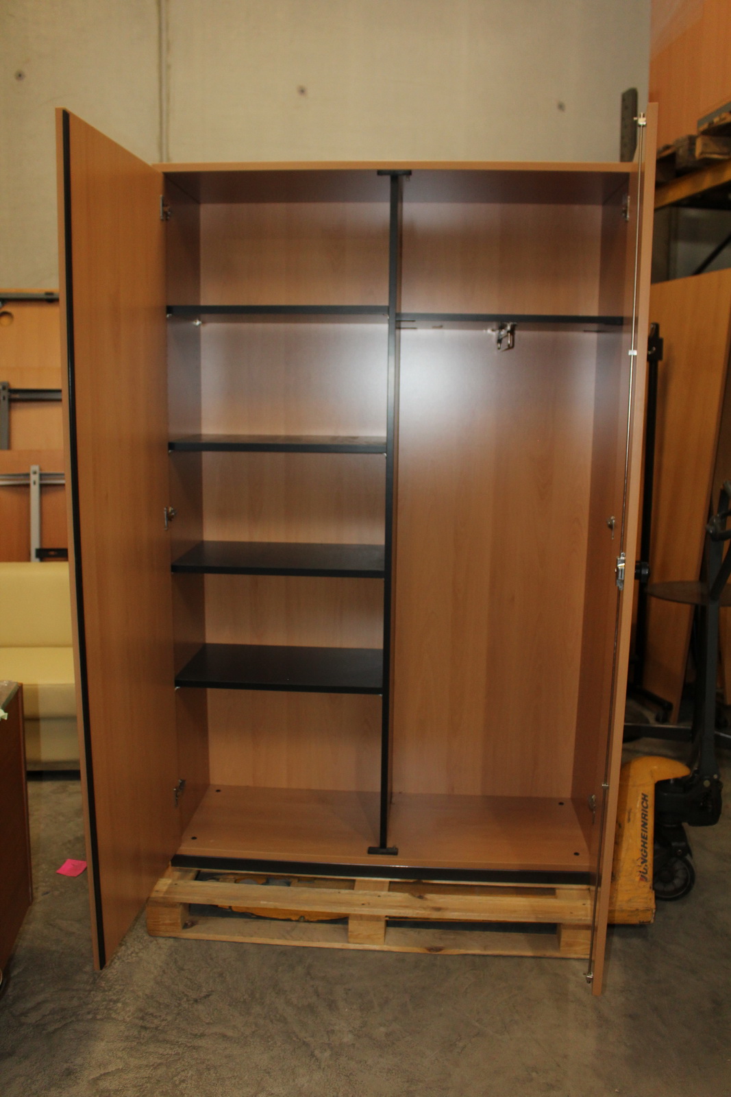 Vegyes szekrények 13