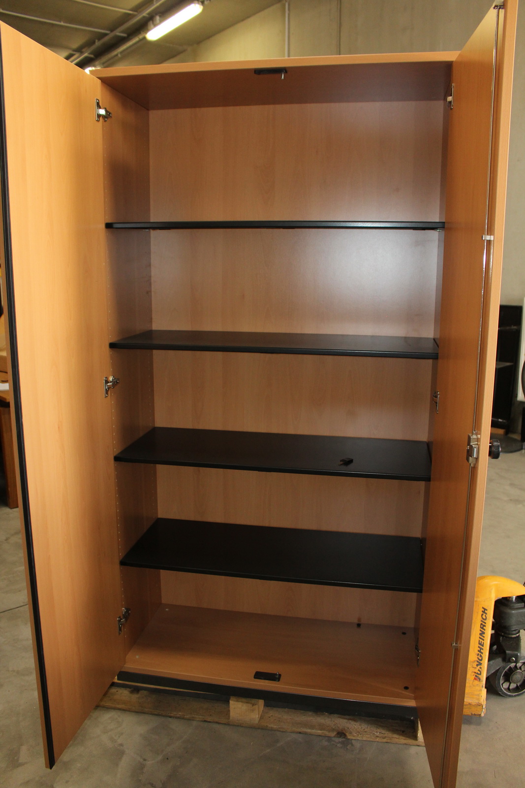 Vegyes szekrények 15