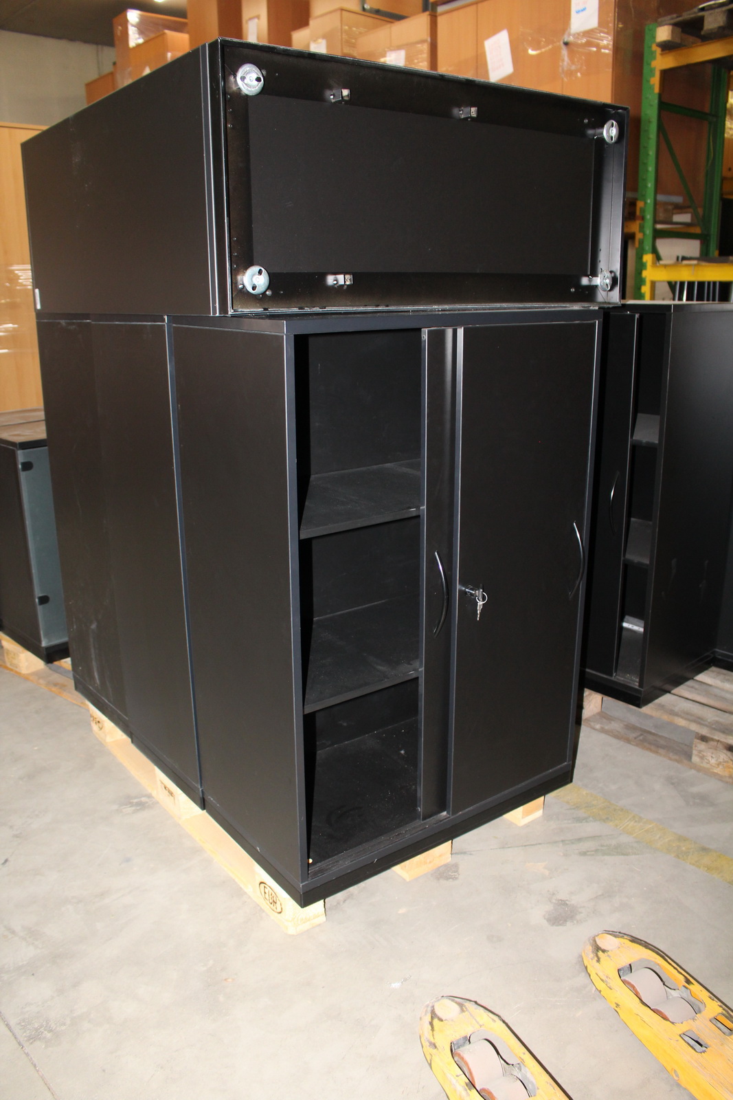 Vegyes szekrények (fekete) 3