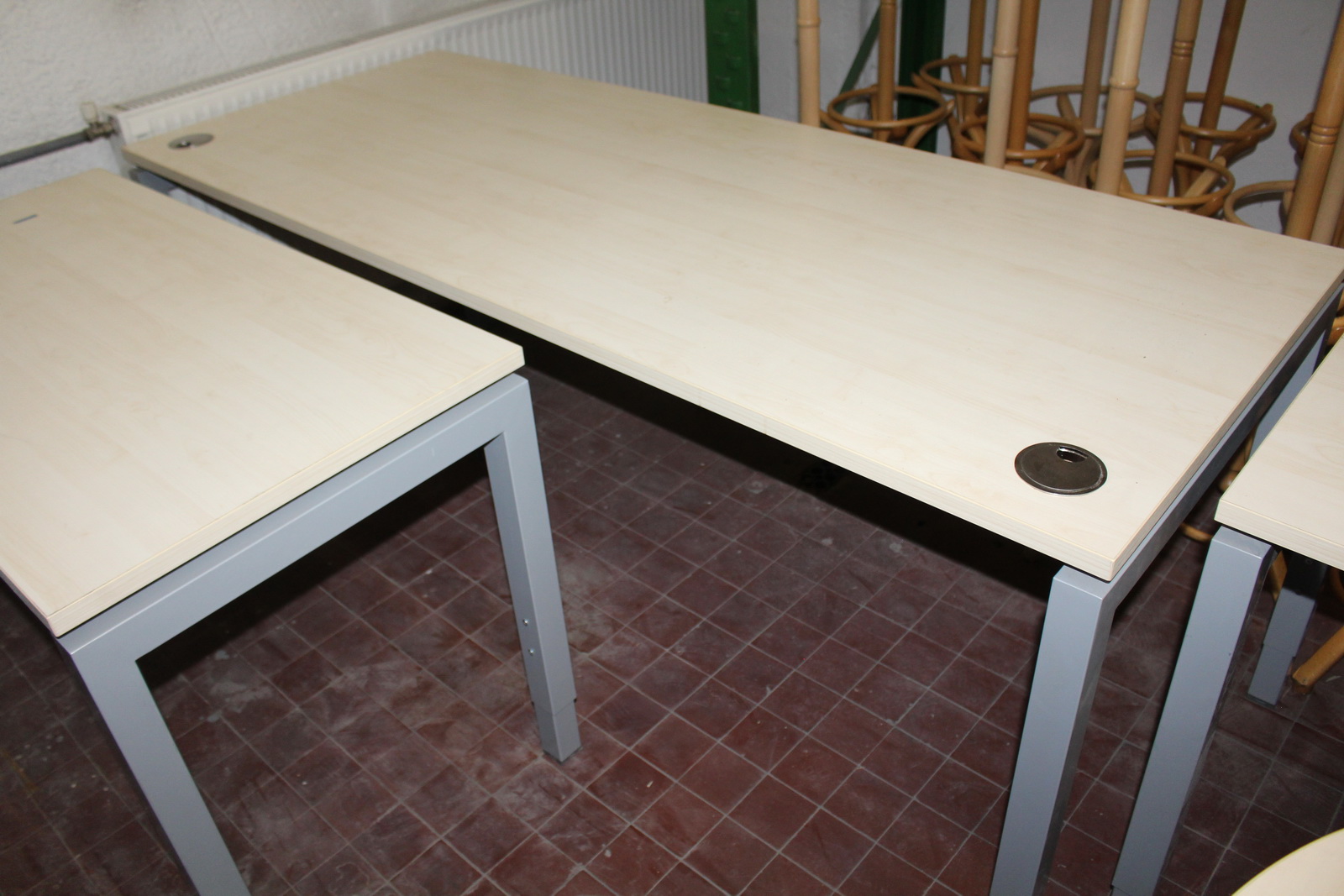 Vegyes asztalok (juhar) 9