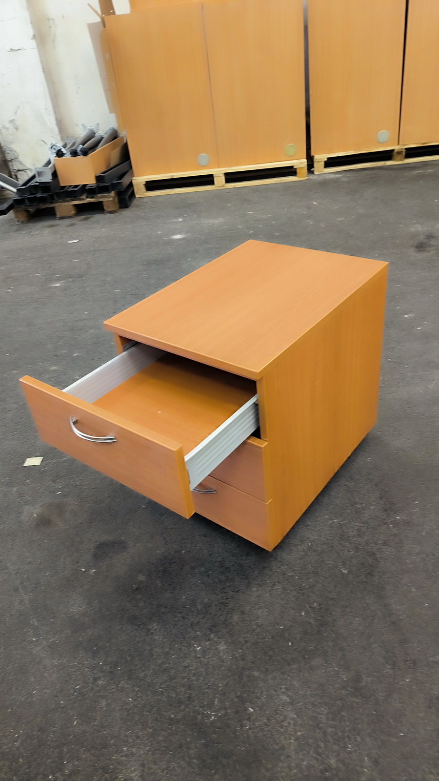 Szekrények és konténer (cseresznye) 4