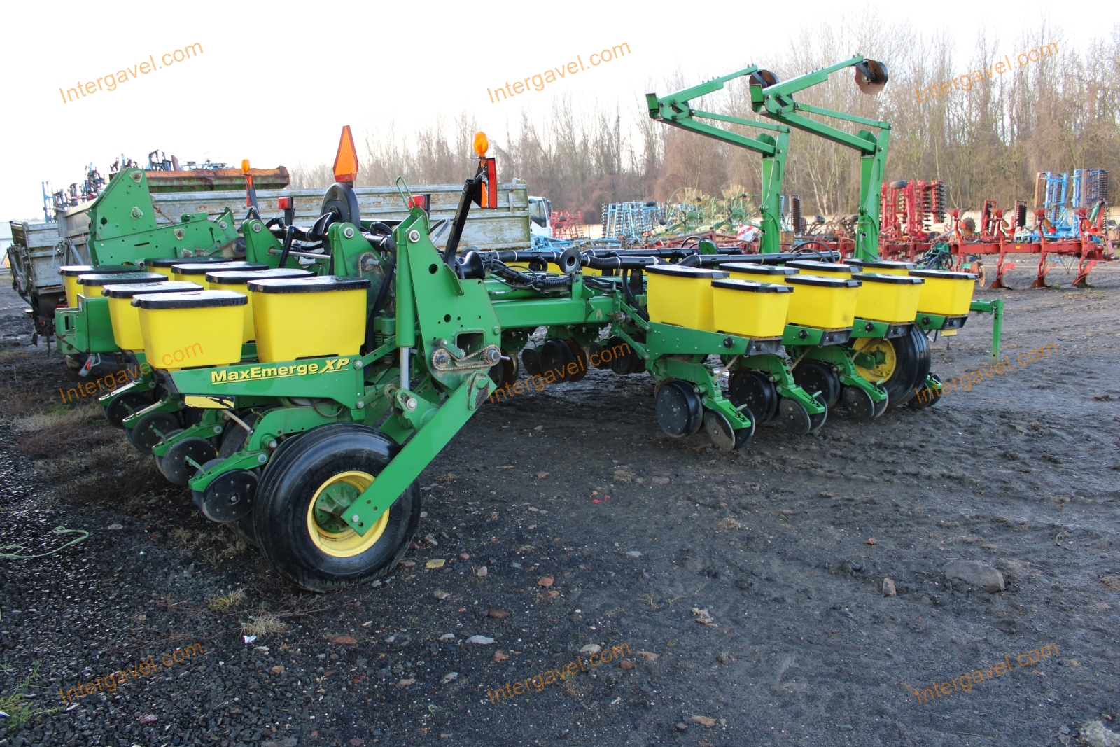 Szemenkénti vetőgép - John Deere, 1770 NT 4