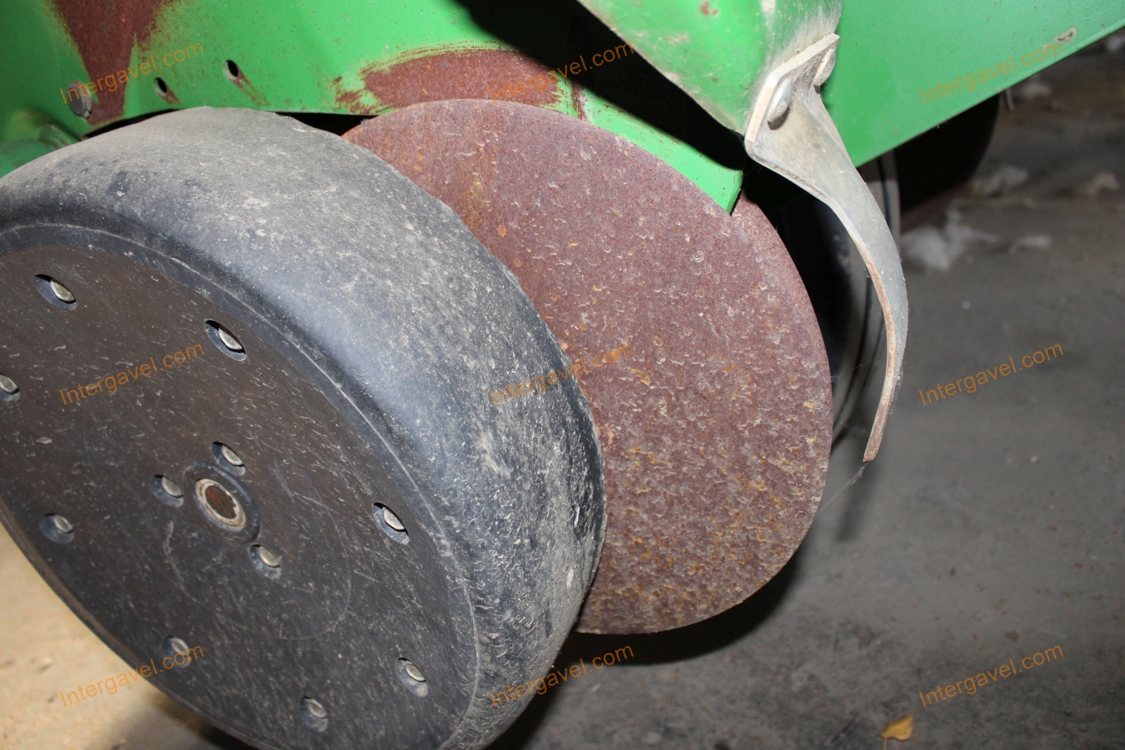 Szemenkénti vetőgép - John Deere, 1760 8