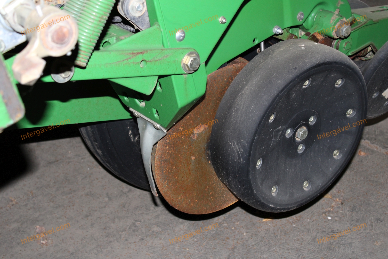 Szemenkénti vetőgép - John Deere, 1760 8