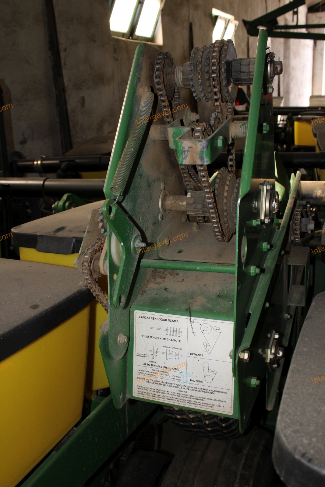 Szemenkénti vetőgép - John Deere, 1760 12