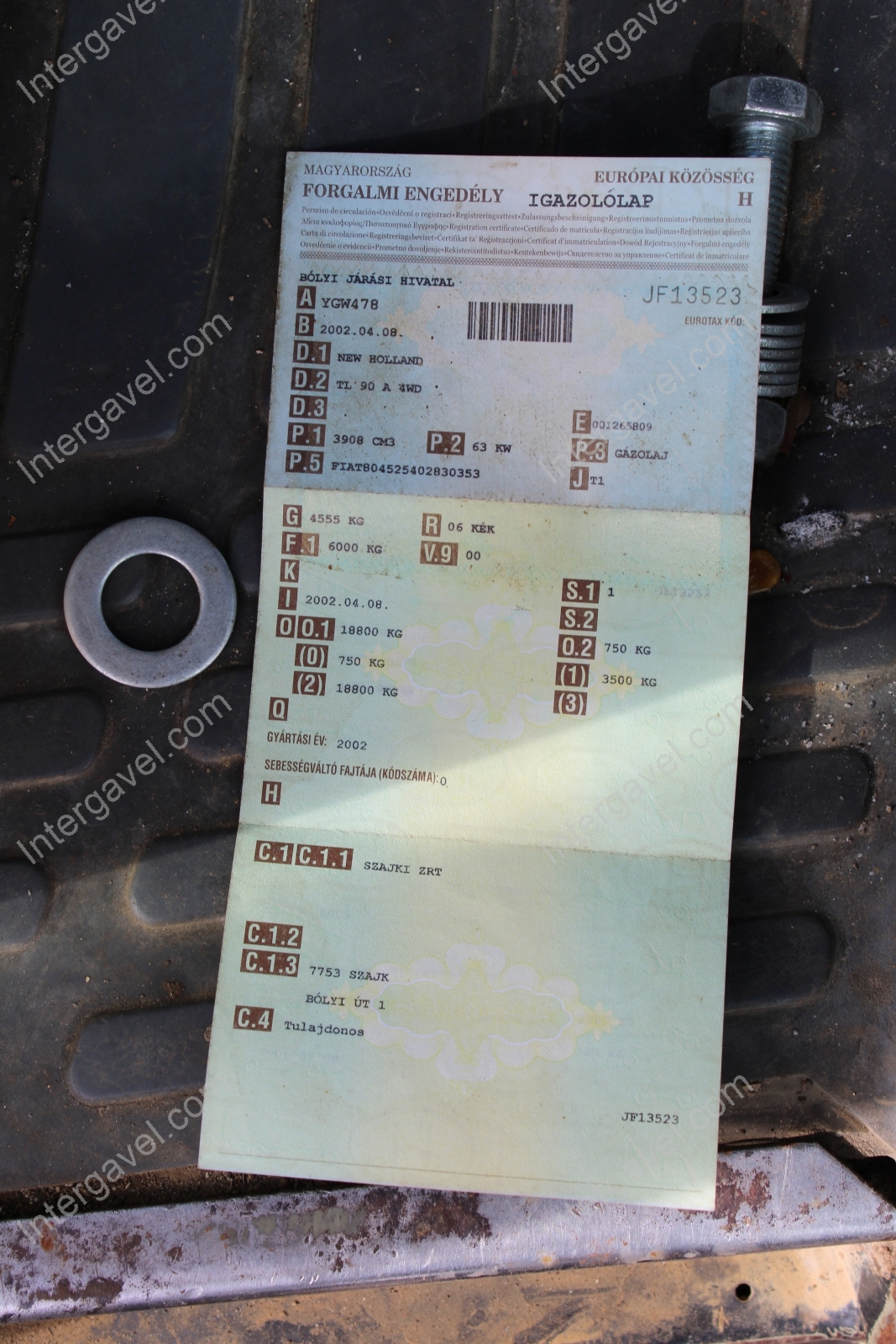 New Holland traktor 2