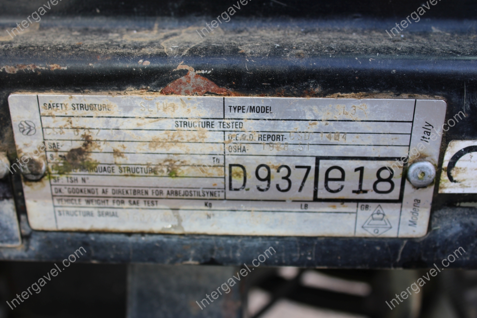 New Holland traktor 4