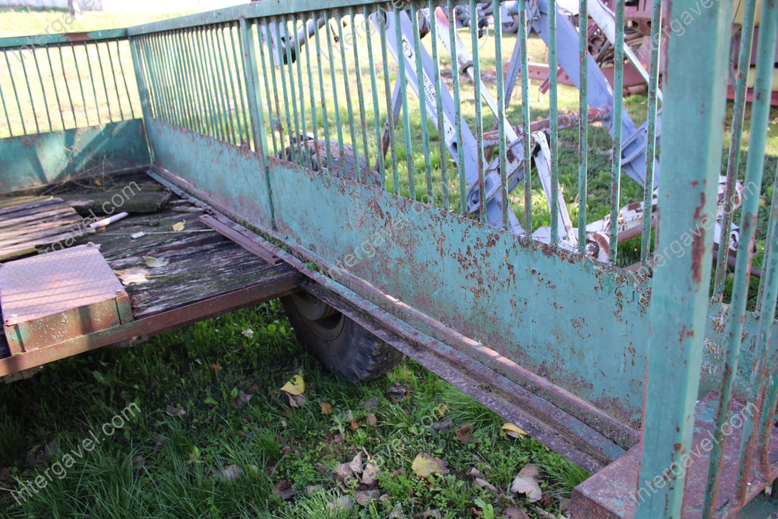 Állatszállító pótkocsi 8