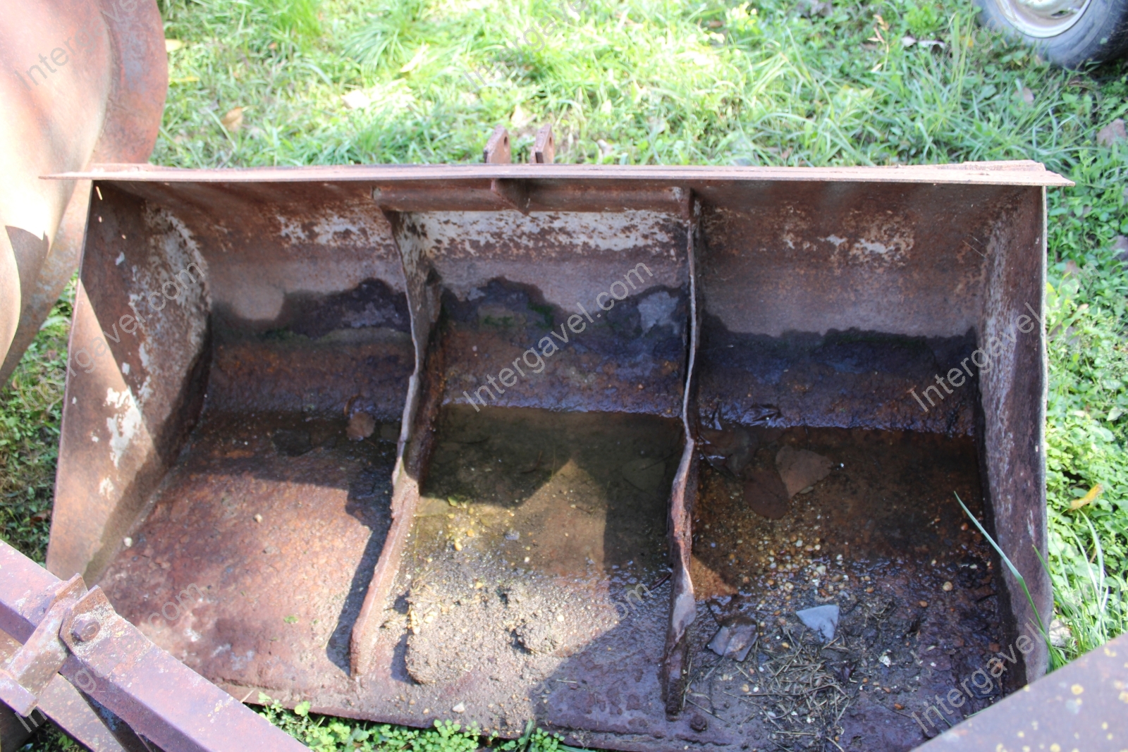 Kanál és ellensúly 4