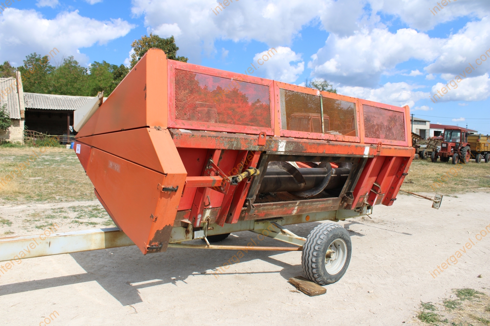 Vágóasztal - NAS 4