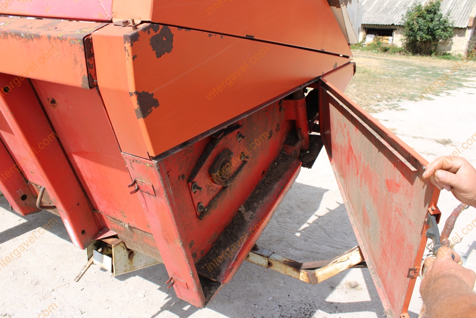 Vágóasztal - NAS 10