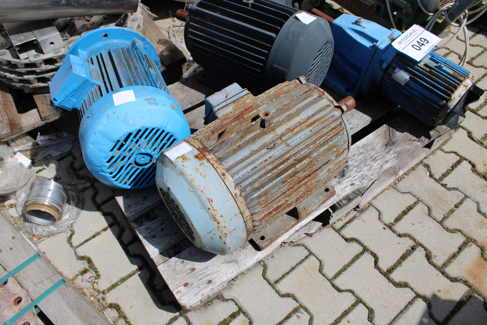 Vegyes villanymotorok és szivattyúk 8