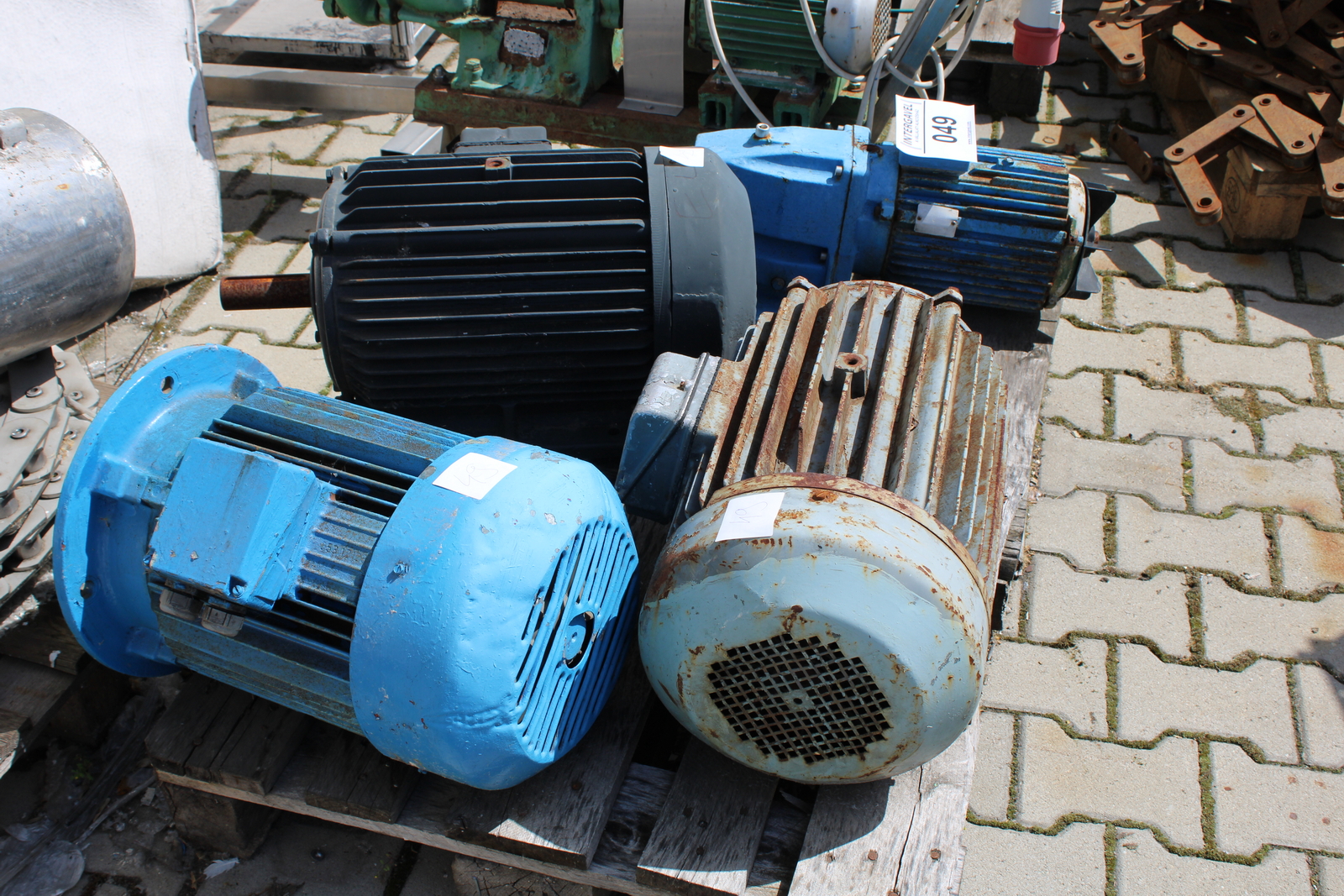 Vegyes villanymotorok és szivattyúk 10