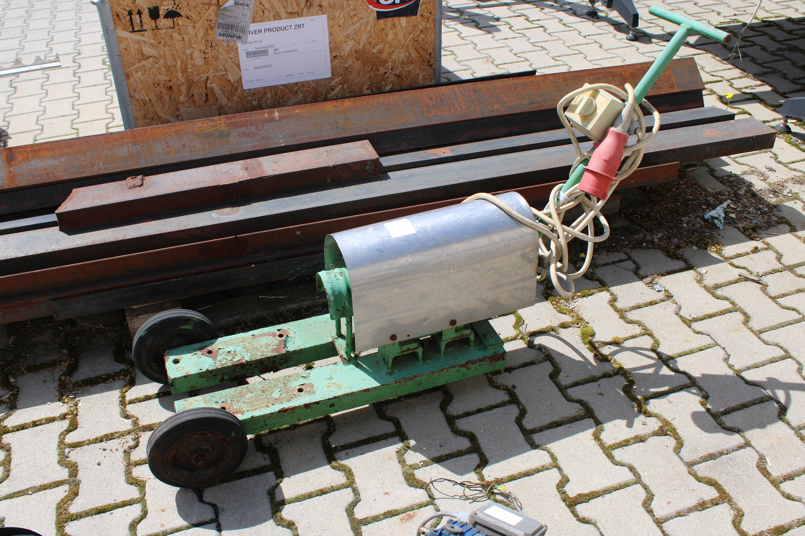 Vegyes villanymotorok és szivattyúk 11