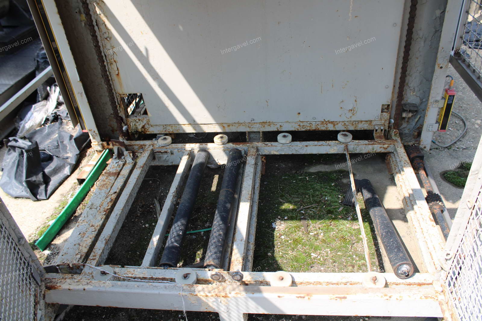 Depalettázó berendezés 10