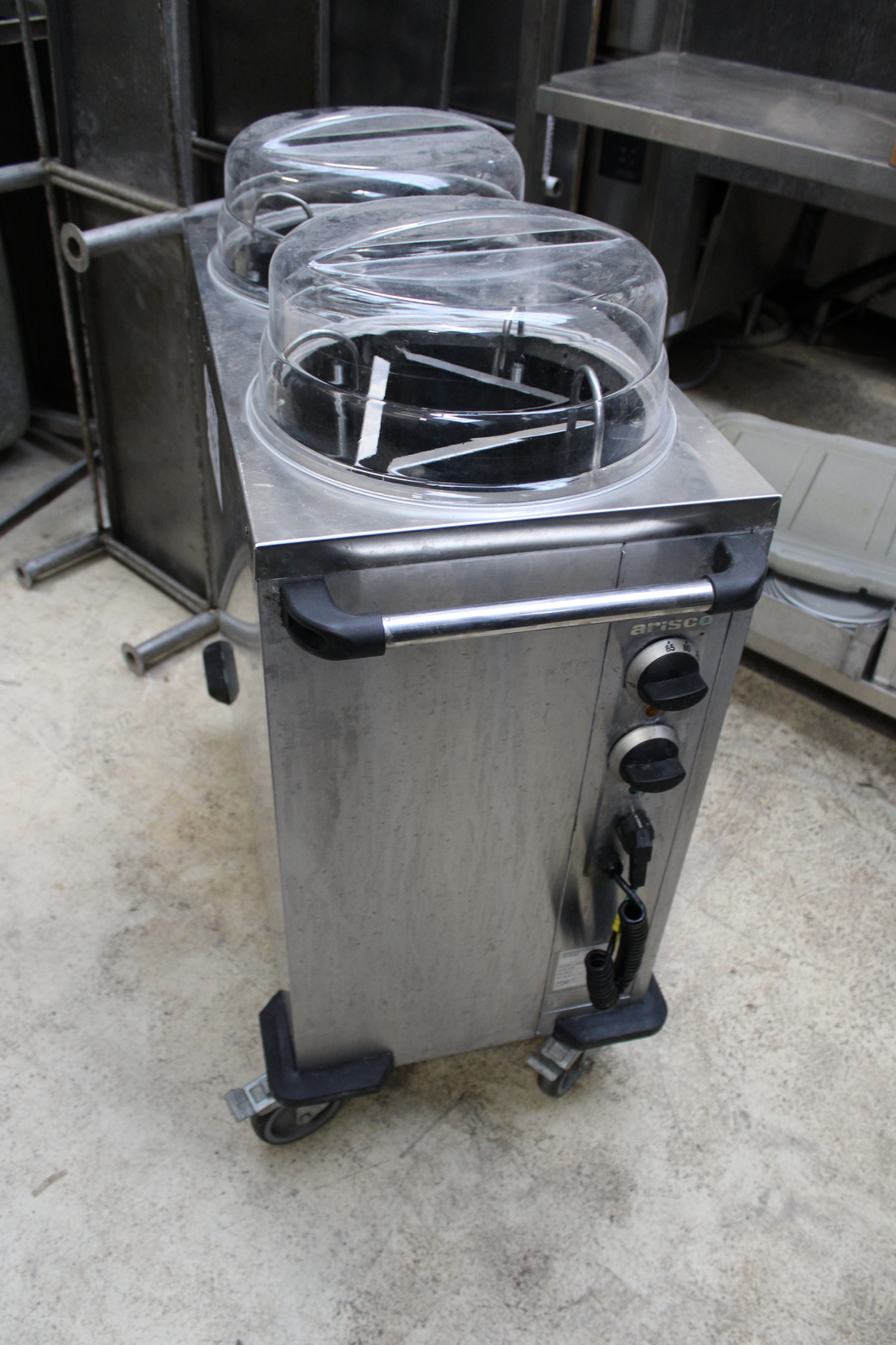 Tányérmelegentartó 4