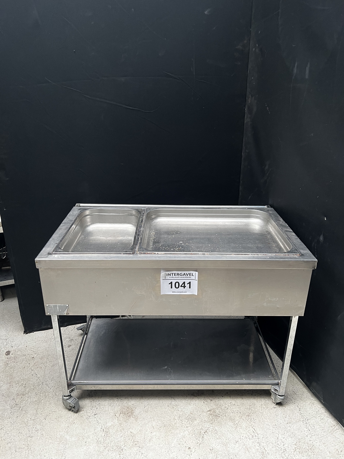 3xGN1/1 gurulós melegentartó